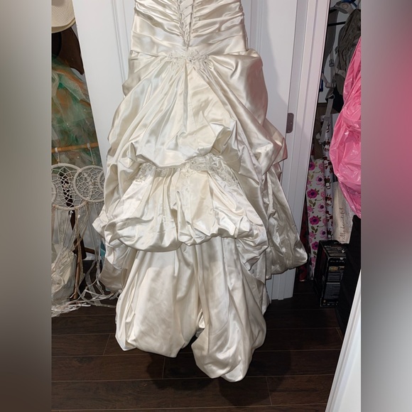 Maggie Sottero Ambrosia NWOT Size 8, Ivory - Picture 12 of 14